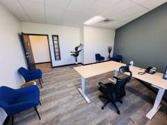 Office 330 (5)